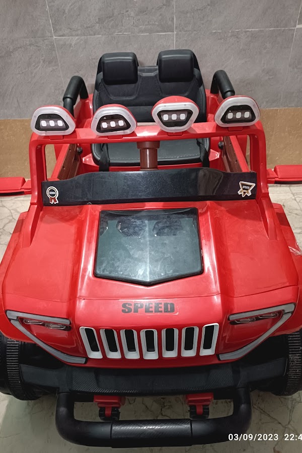 Kids jeep